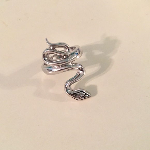 🐍Snake Ring🐍 - Picture 2 of 5